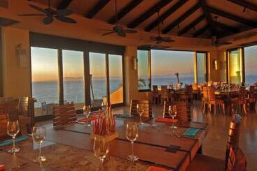 ホテル Garza Blanca Preserve Resort & Spa