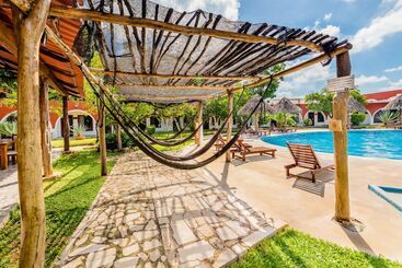 هتل Hacienda Inn