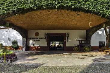 هتل Hacienda Jurica By Brisas
