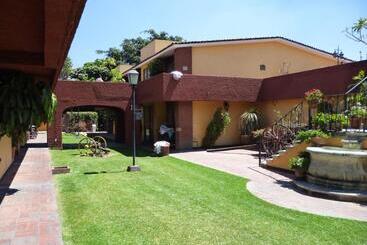 هتل Hacienda
