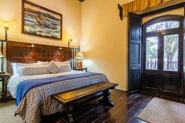 هتل Mansion Iturbe