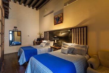 هتل Mansion Iturbe