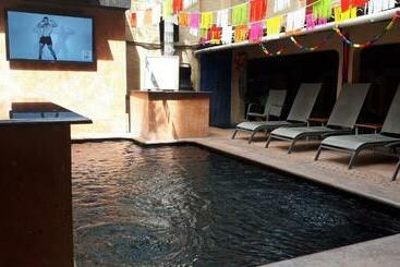 Hotel Mercurio Caters To Gay Men