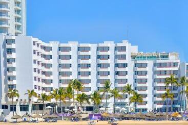 هتل Oceano Palace