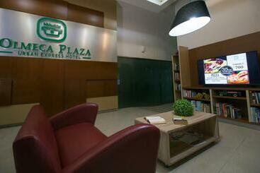 هتل Olmeca Plaza Urban Express