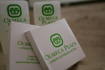 هتل Olmeca Plaza Urban Express