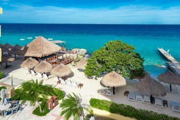 ホテル Playa Azul Cozumel