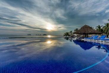 هتل Posada Real Ixtapa