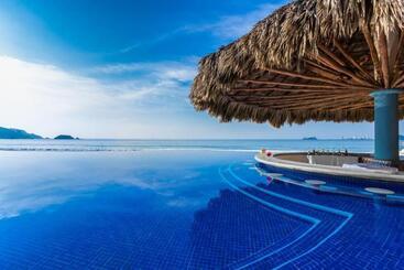 هتل Posada Real Ixtapa