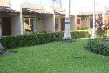 Sands Acapulco Hotel & Bungalows