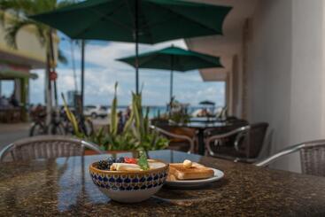 هتل Suites Bahia