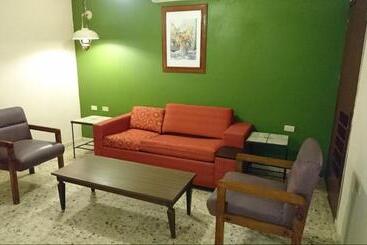 هتل Suites Kino