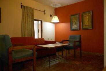 هتل Suites Kino