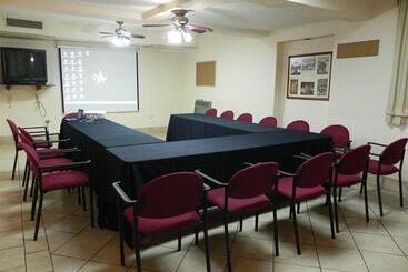 هتل Suites Kino