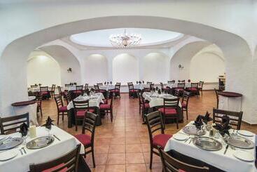 هتل Tesoro Manzanillo All Inclusive