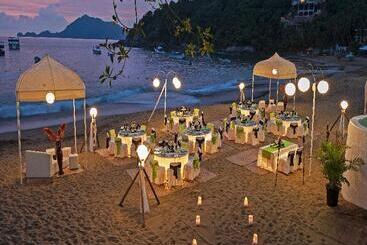 هتل Tesoro Manzanillo All Inclusive