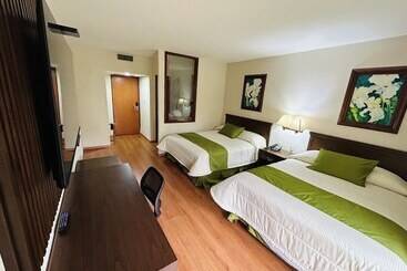 هتل Villa Florida Córdoba