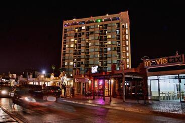 هتل Villa Marina