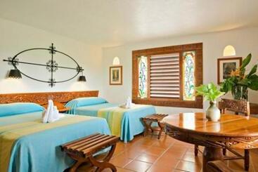 Mayaland Hotel & Bungalows