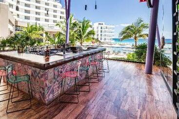 استراحتگاه Armar House, Allinclusive