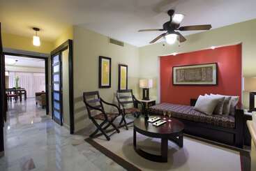 استراحتگاه Barcelo Puerto Vallarta  All Inclusive