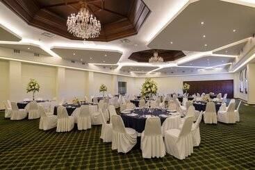 استراحتگاه San Nicolas Hotel Casino