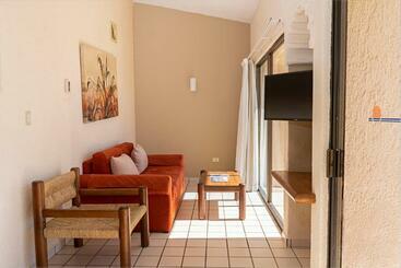 Solmar Resort