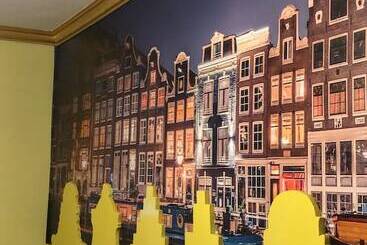 Bicycle Hotel Amsterdam