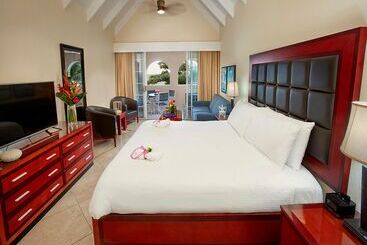 Divi Little Bay Beach Resort