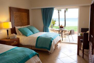 Divi Little Bay Beach Resort