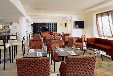 هتل Abuja Continental
