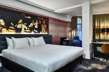 Clayton Hotel Amsterdam American
