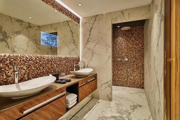 Clayton Hotel Amsterdam American