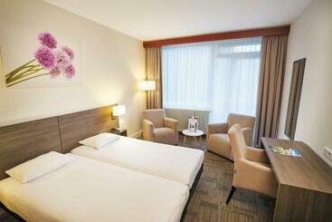 בית מלון כפרי Amrâth & Thermen Born Sittard