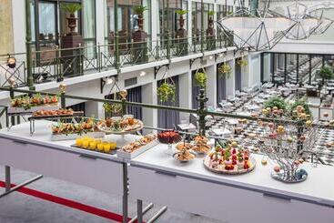 هتل Anantara Grand Krasnapolsky Amsterdam
