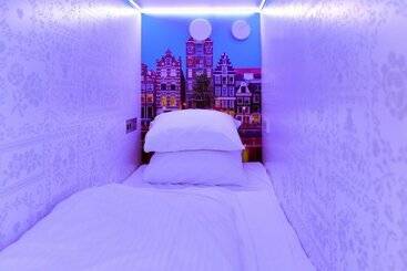 هتل کپسول De Bedstee Boutique Capsules