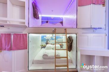 هتل کپسول De Bedstee Boutique Capsules