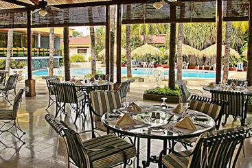هتل Globales Camino Real Managua