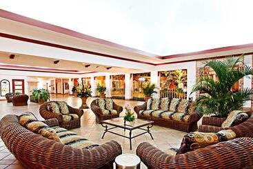 هتل Globales Camino Real Managua