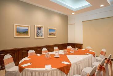 هتل Globales Camino Real Managua