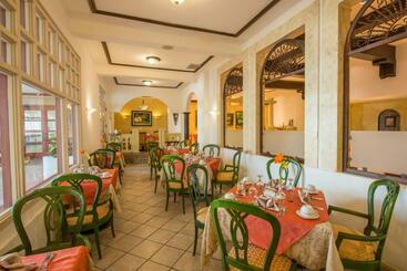 هتل Globales Camino Real Managua