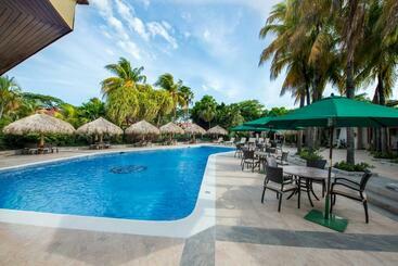 هتل Globales Camino Real Managua