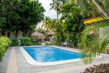 هتل Globales Camino Real Managua