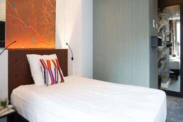 Golden Tulip Hotel Central