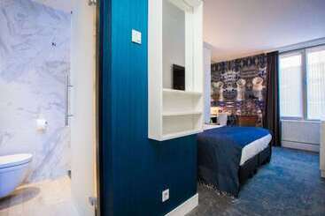 Golden Tulip Hotel Central