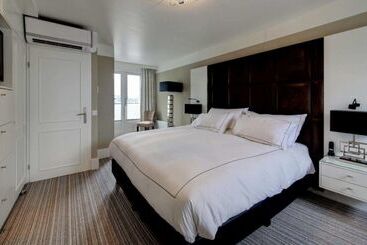 Golden Tulip Hotel Central