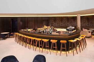 هتل Hilton Amsterdam Airport Schiphol