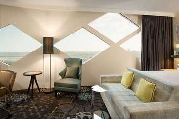هتل Hilton Amsterdam Airport Schiphol