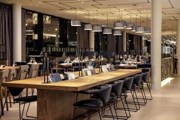 هتل Hilton Amsterdam Airport Schiphol