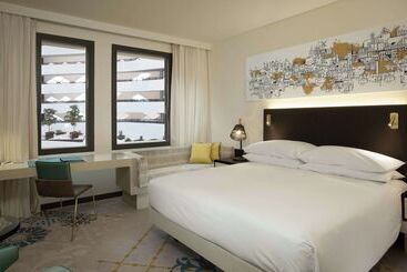 هتل Hilton Amsterdam Airport Schiphol